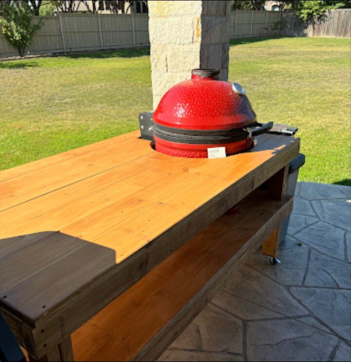 Kamado table